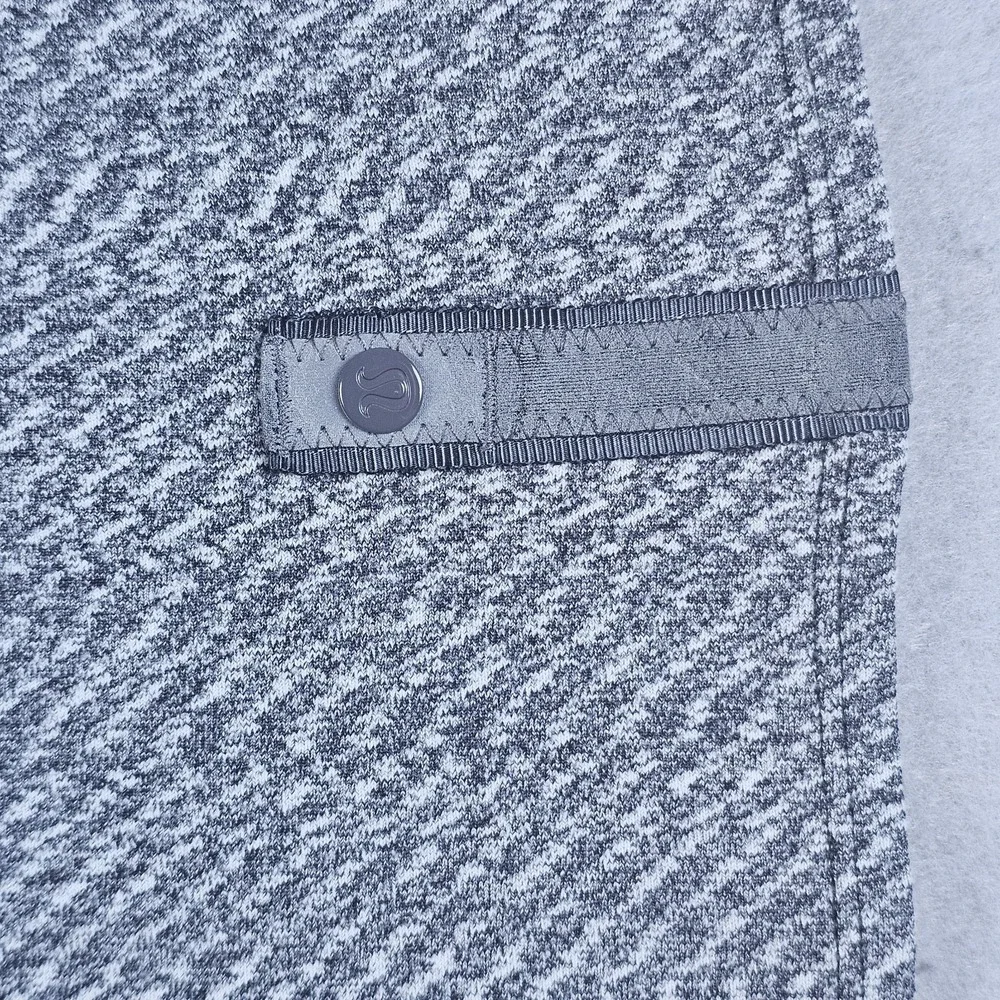 Lululemon Vinyasa Scarf Womens One Size Heather Gray Herringbone Snap Arm Holes